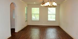 212 South Tesch Street Gallery 3
