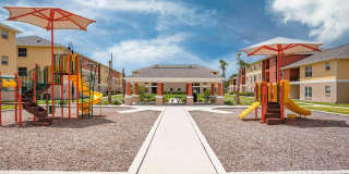 Regency Palms Apartments - Affordable Housing Gallery 5