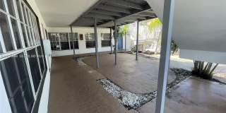 1425 NE 56th St Gallery 15