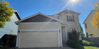 3Bed 3Bath Home In Erie Available July! Gallery 1