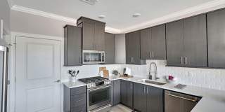408 Dickson Court Gallery 6
