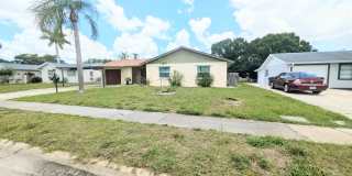 Annual unfurnished 3/2 single family home with a pool / NO HOA Gallery 1