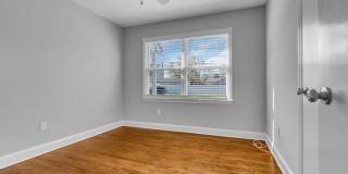 19 Bradley Avenue Gallery 21