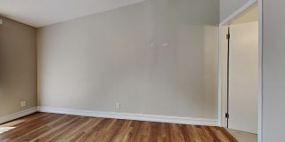 13426 Tyringham St Gallery 12