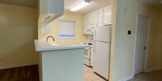 Foxchase Subdivision - End Unit! Gallery 9