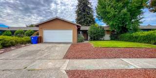Charming Three Bedroom Home in North Napa Gallery 1
