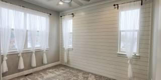 Newer 2 bed 2.5 bath Castle Rock townhome. Gallery 24