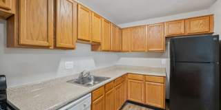 Heather Hills Apartments Gallery 16