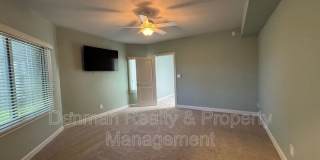 8100 E. Camelback Rd. Gallery 32