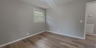 910 Rexdale Drive Gallery 25