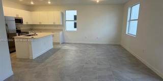 2740 SE 24th Ct Gallery 10