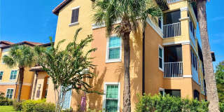 5467 VINELAND Road Gallery 1