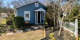Adorable, fully renovated cottage on almost 1 Acre! Gallery 1