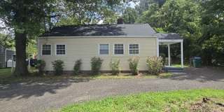 1025 Bradley Ln Gallery 1