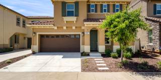 Beautiful 3-Bedroom Home in Anatolia Gallery 1
