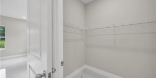 543 McArthur Boulevard Gallery 17