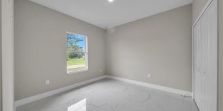 543 McArthur Boulevard Gallery 16