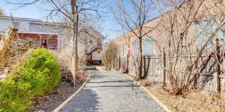 Renovated 2 Bedroom + Den w/ Private Garden Access Renovated 2 Bedroom + Den w/ Private Garden Access Gallery 21