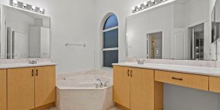 2247 Portofino Ave Gallery 19