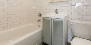 Algonquin Apartments Gallery 33