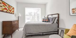 Station 250 Mundelein Gallery 17