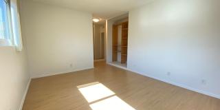928 South Sherbourne Drive Gallery 1
