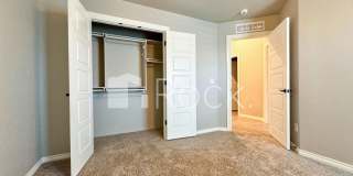Spacious Craftsman Home on cul-de-sac - Electric Included! Gallery 35