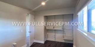 Exceptional South Beacon Hill 3 BD 2 BA! Huge Deck! Gallery 22
