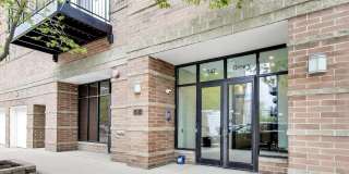 647 N Green Street Gallery 1