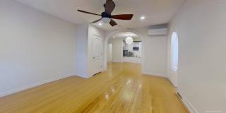 2 bedroom / 1 bath ~ Downtown Charleston Gallery 1