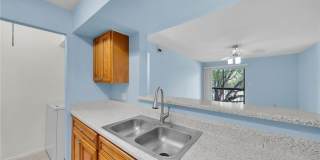 2885 Winkler Avenue Gallery 9