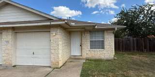 2221 Creekside Ln Gallery 1