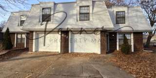 602 NE MAGELLAN AVE Gallery 1