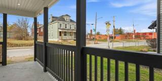 522 Kelton Avenue Gallery 4