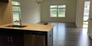 Room in 3 Bedroom Home at Mariners Ct Gallery 6