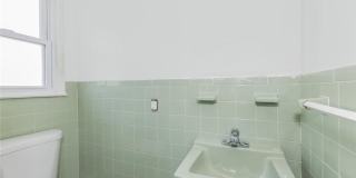 433 Palmer Road unit: Second Fl Gallery 11