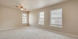 165 Eisenhower Boulevard Gallery 12