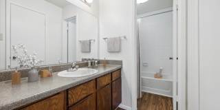 Whisper Hollow Apartments Gallery 4