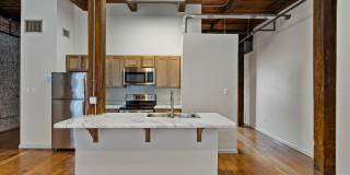 United Jewelers and Lee Hardware Apartments Gallery 31