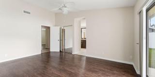 433 SW 27th Avenue Gallery 44