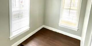 SPECIAL-HALF OFF FIRST FULL MONTHS RENT-Charming 2 Bedroom Home Near Dundee! Gallery 6