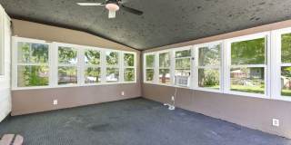 Charming 4-bedroom, 1.5-bath home available now Gallery 34