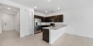 2004 Sugar Maple Drive Gallery 27
