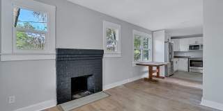 ***TWO WEEKS FREE*** Charming 2BR Home for Rent in Jacksonville Gallery 4