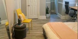 Midtown Retreat Gallery 12