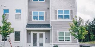 Woodlands Creekside Gallery 25