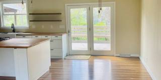 4 bed/3bath-University Elementary School/IU Health/IU Golf Course Gallery 44