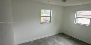 151 W 11th St Gallery 1