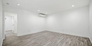 2561 W Avenue 30 Apartments Gallery 75