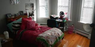 4 Bed 1 Bath in Mission Hill - (E)Heath St(.33/mi) - PENTHOUSE Gallery 6